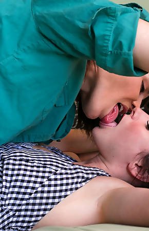 lesbian gf pics