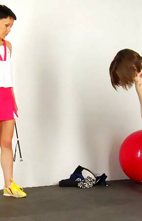 Juggy sports bitch fulfills some lesdom orders