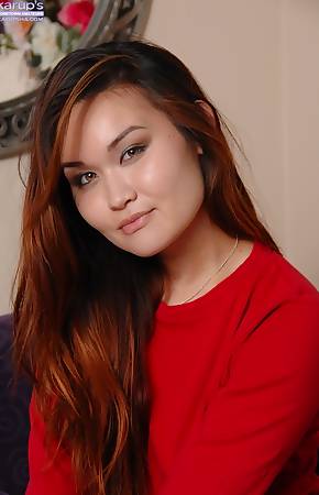 Busty Asian coed Saber Takestita toys her moist pussy