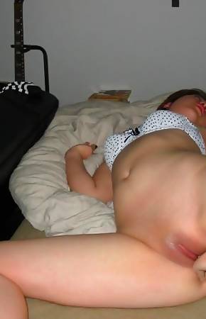Hardcore Thai lesbians enjoying a naughty threesome