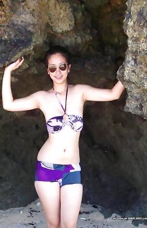 Compilation of nonnude Asian hotties posing sexy on cam