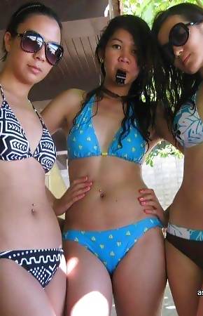 Compilation of nonnude Asian hotties posing sexy on cam