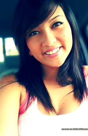 Gallery of a sexy Asian girlfriend posing for the cam