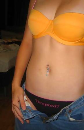 Amateur Singaporean chicks hot gallery of sexy selfpics