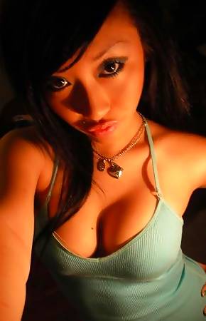 Sexy amateur Asian babes