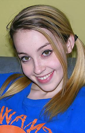 Amateur Teen Next Door Alexia Models And Gives A Handjob