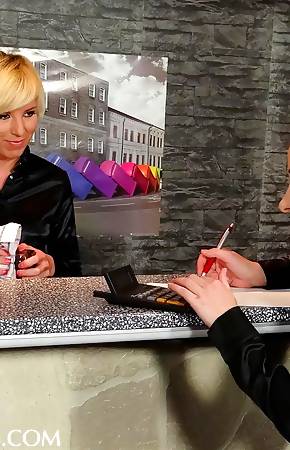 Hot brunette babe teases a horny blondes pussy with toy