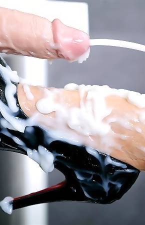 A hot naughty sexy slut gets slimed all over on the floor